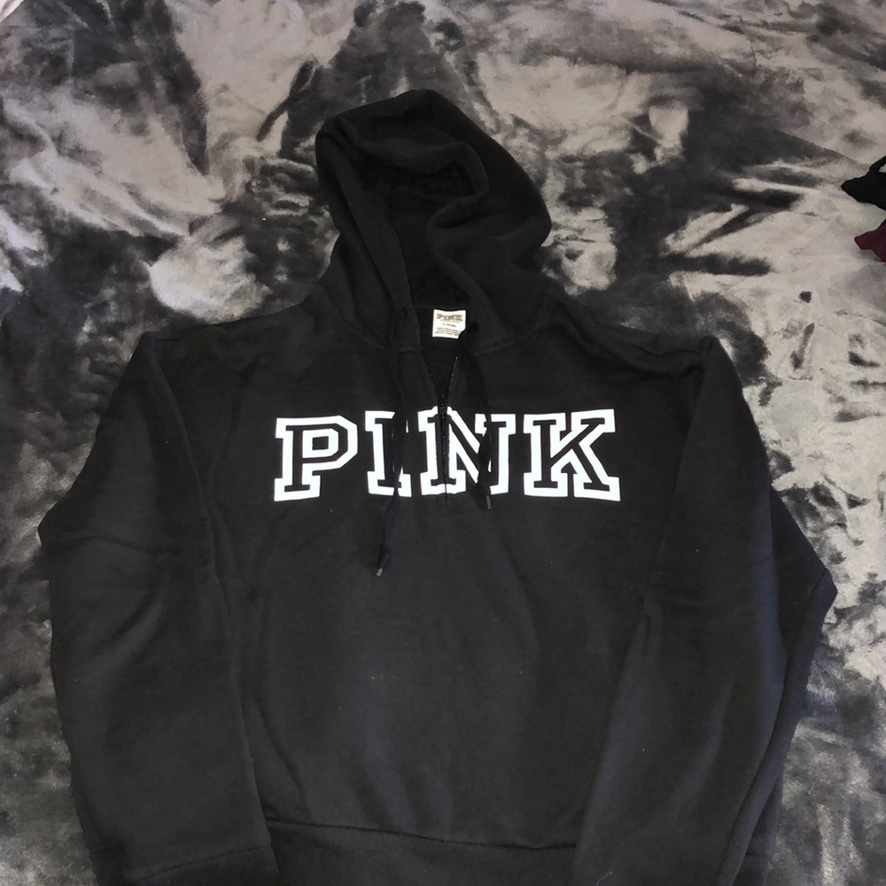 Women’s PINK by Victoria’s Secret 1/4 zip hoody.